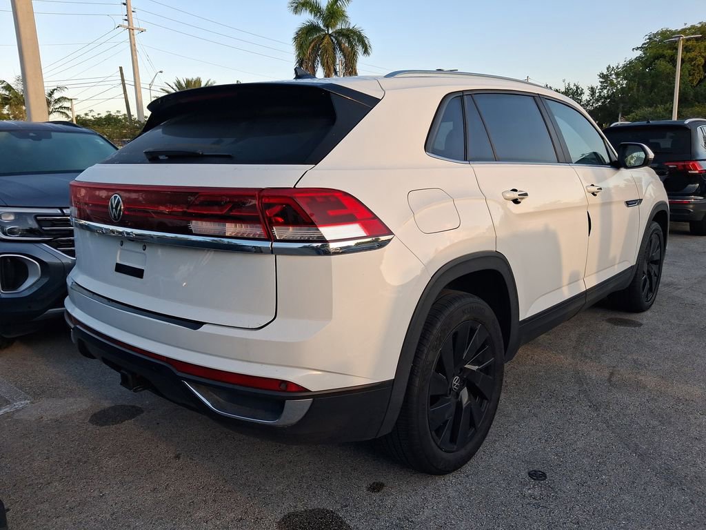 Used 2024 Volkswagen Atlas Cross Sport SE image 8
