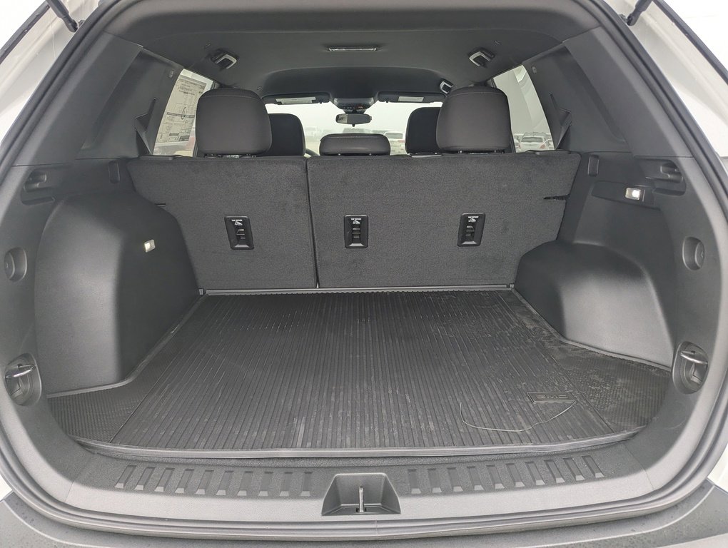 New 2026 GMC Terrain Elevation w/ Black Edition image 15