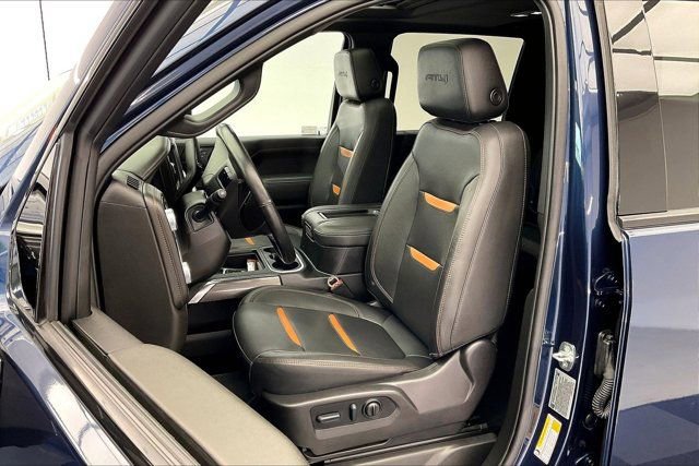 Used 2022 GMC Sierra 2500 AT4 w/ AT4 Preferred Package image 17