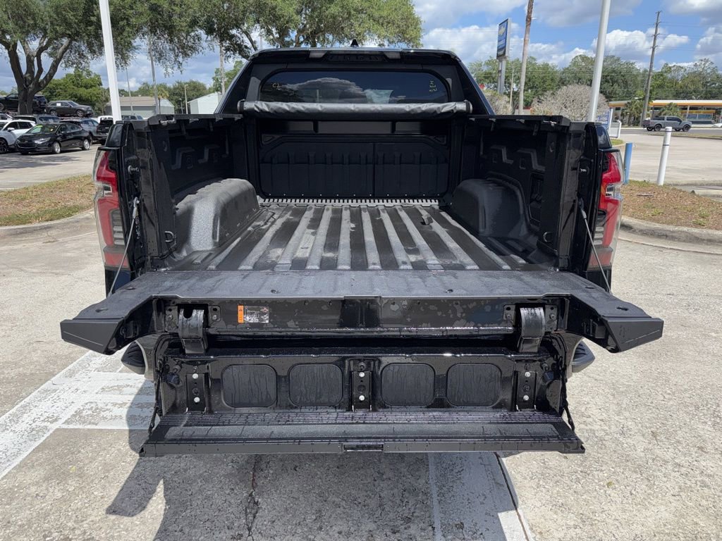 Used 2024 Chevrolet Silverado EV RST AWD/4WD image 17