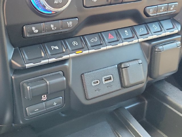 Used 2019 GMC Sierra 1500 AT4 w/ AT4 Premium Package AWD/4WD image 23