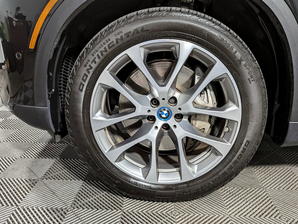 Used 2025 BMW X5 xDrive50e w/ Climate Comfort Package image 51