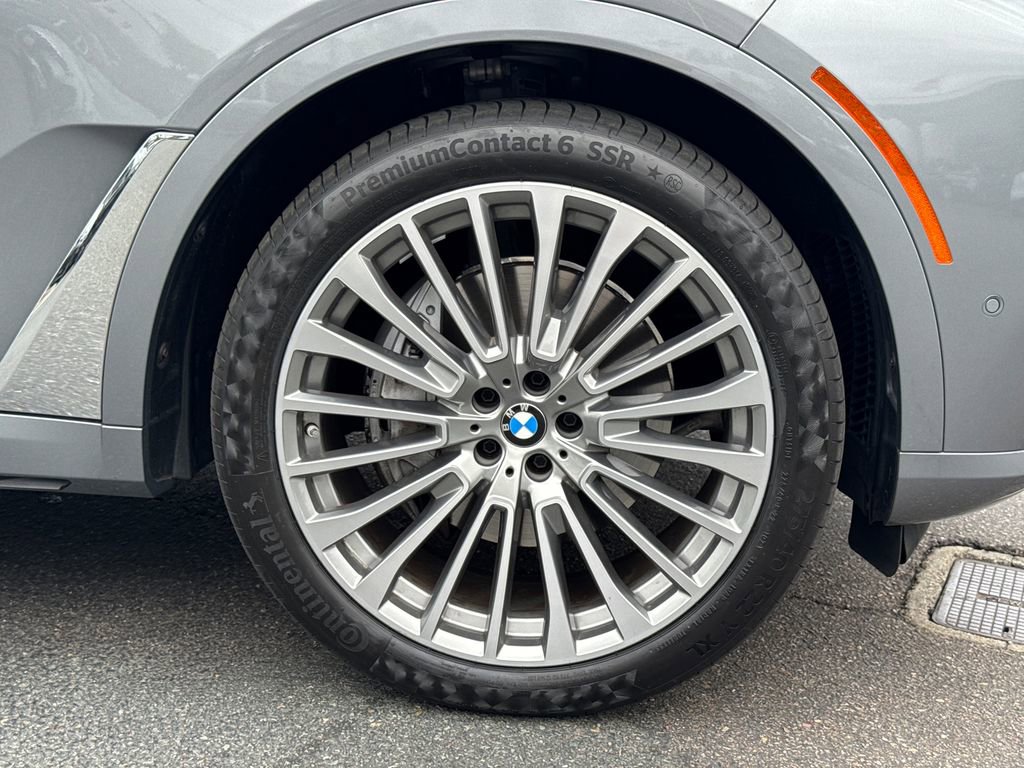 Used 2024 BMW X7 xDrive40i w/ Premium Package image 31