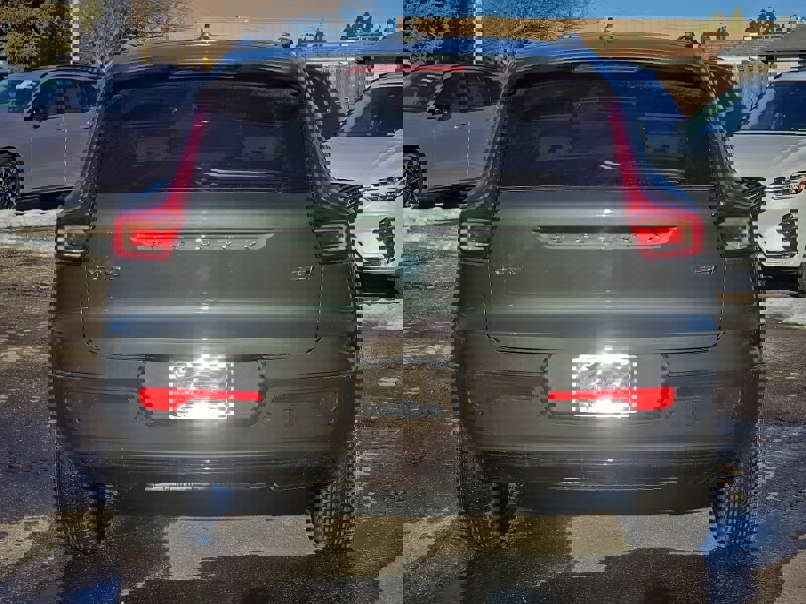 New 2026 Volvo XC40 B5 Ultra w/ Climate Package image 4