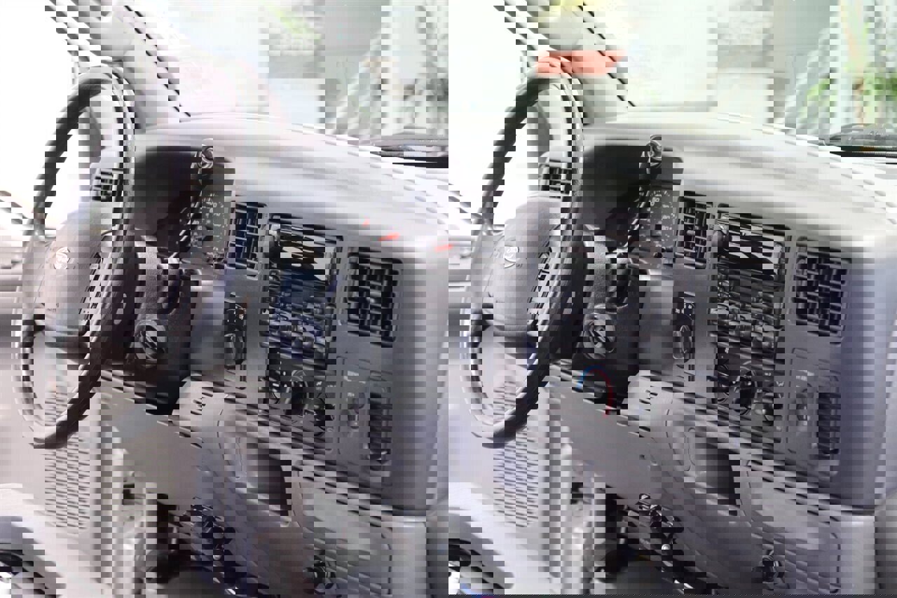 Used 2003 Ford F250 XLT image 80