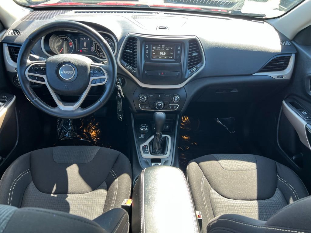 Used 2017 Jeep Cherokee Latitude image 18