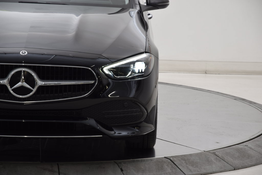 Used 2023 Mercedes-Benz C 300 Sedan image 10