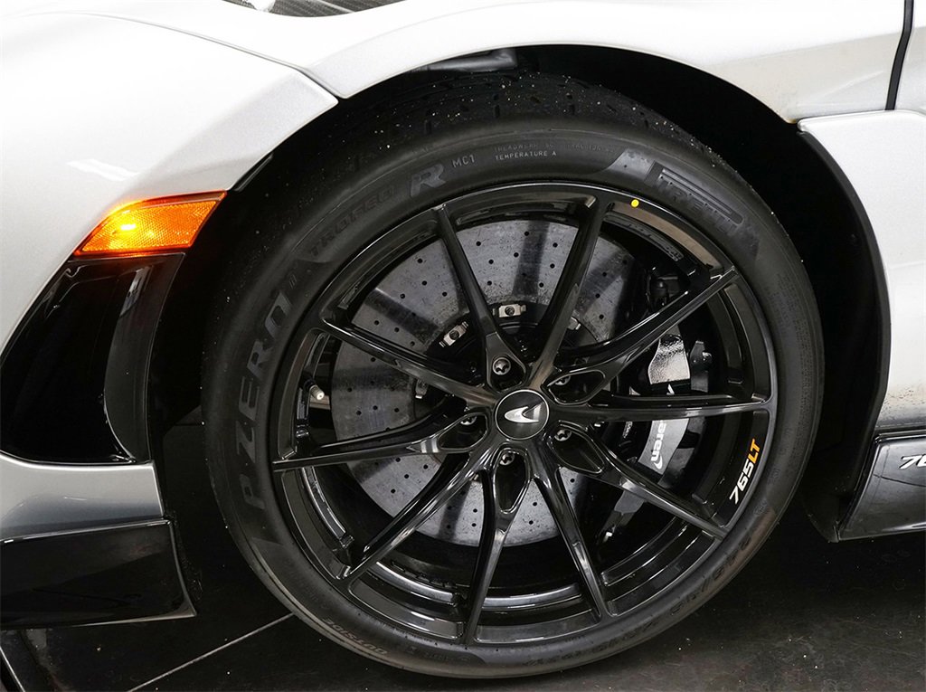 Used 2022 McLaren 765LT image 7