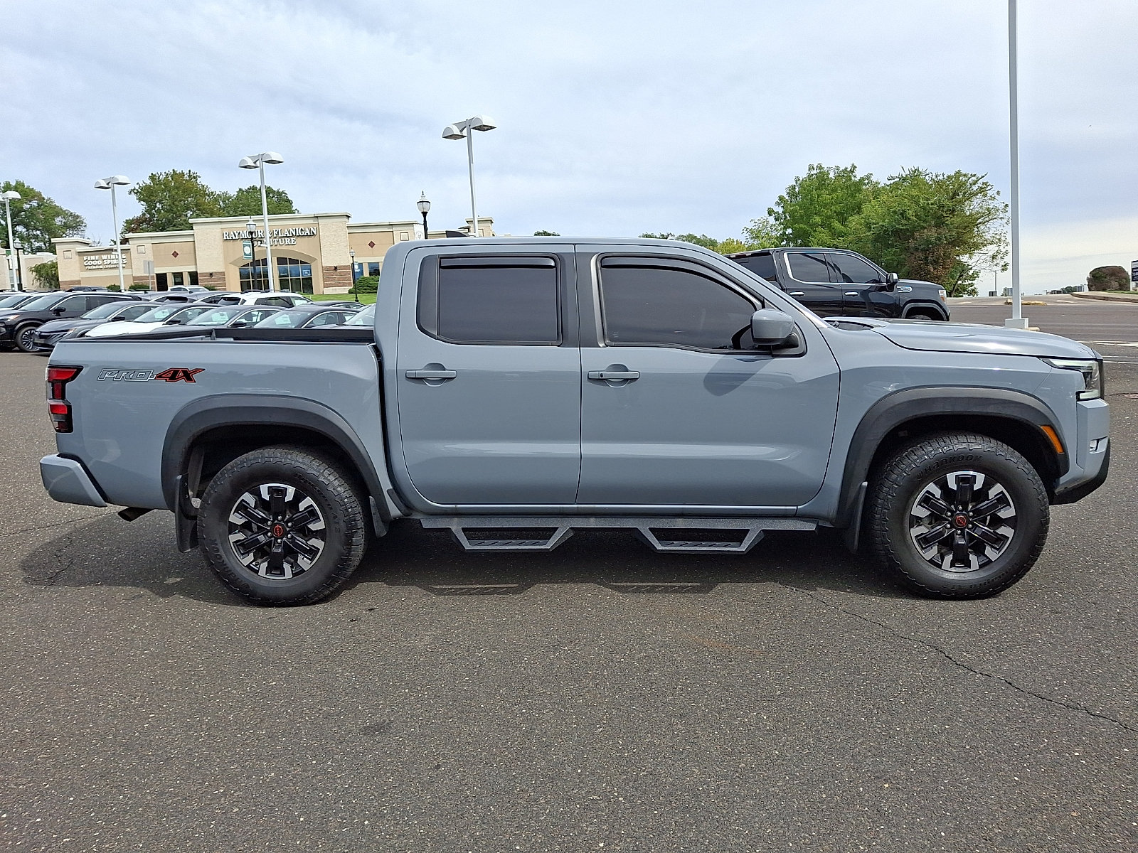 Certified 2024 Nissan Frontier PRO-4X w/ Off-Road Protection Package AWD/4WD image 7