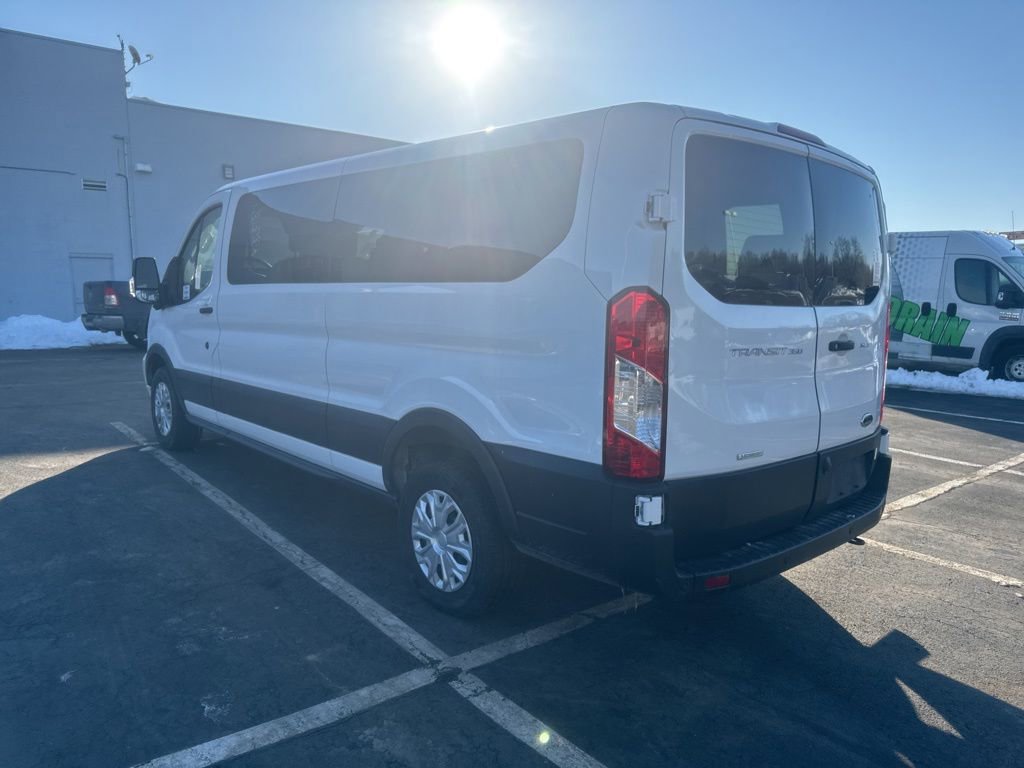 Used 2023 Ford Transit 350 XLT image 5