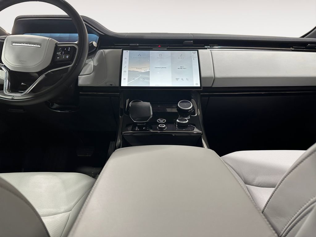 Used 2023 Land Rover Range Rover Sport SE image 11