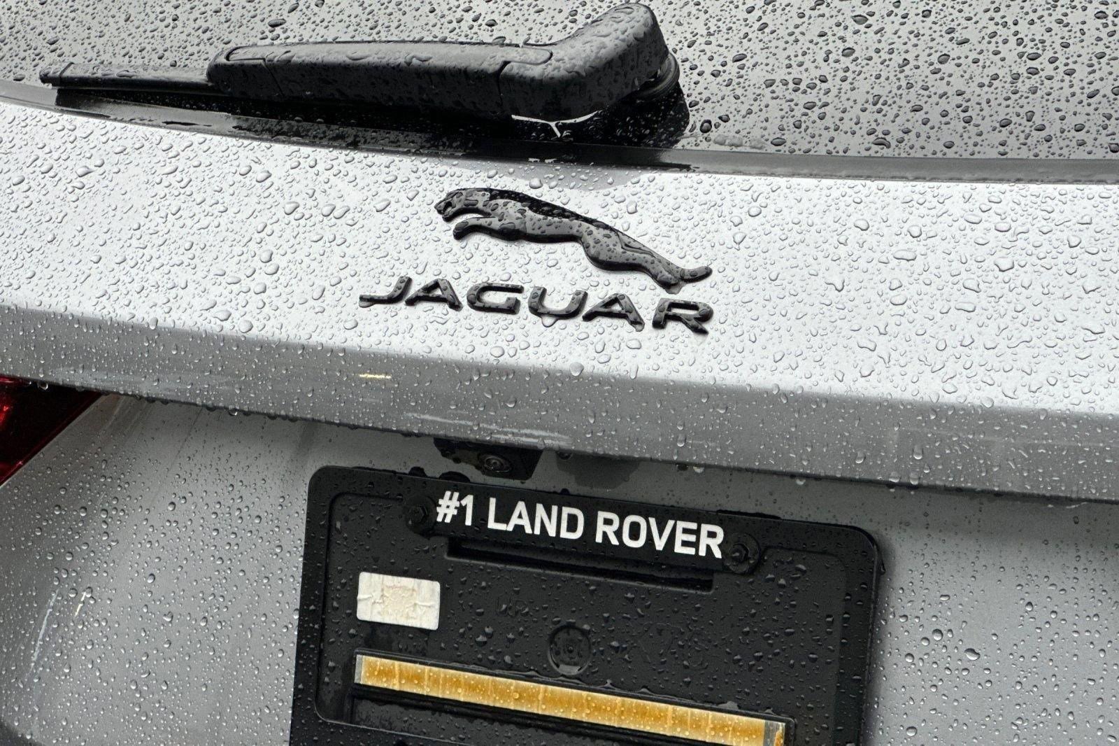 New 2025 Jaguar F-PACE R-Dynamic S AWD/4WD image 22