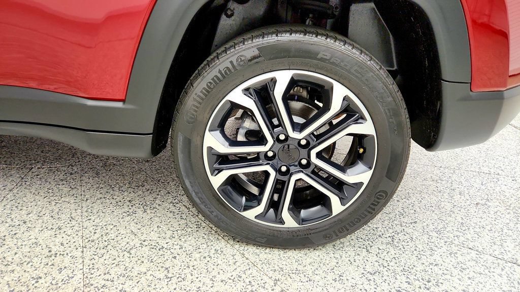 Used 2022 Jeep Compass Limited AWD/4WD image 9