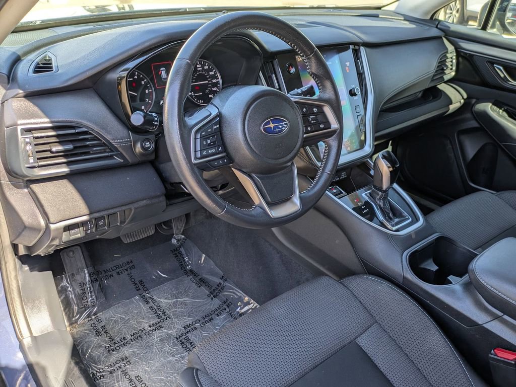 Used 2025 Subaru Outback Premium image 14