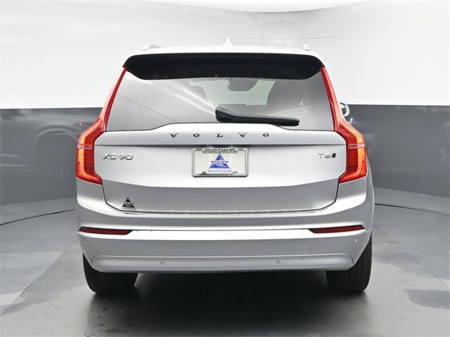 Used 2022 Volvo XC90 T6 Momentum w/ Climate Package image 7