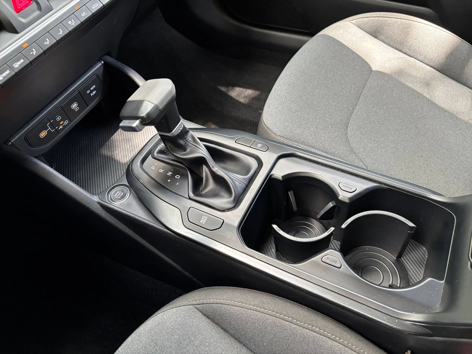 Used 2025 Kia K4 FWD image 39