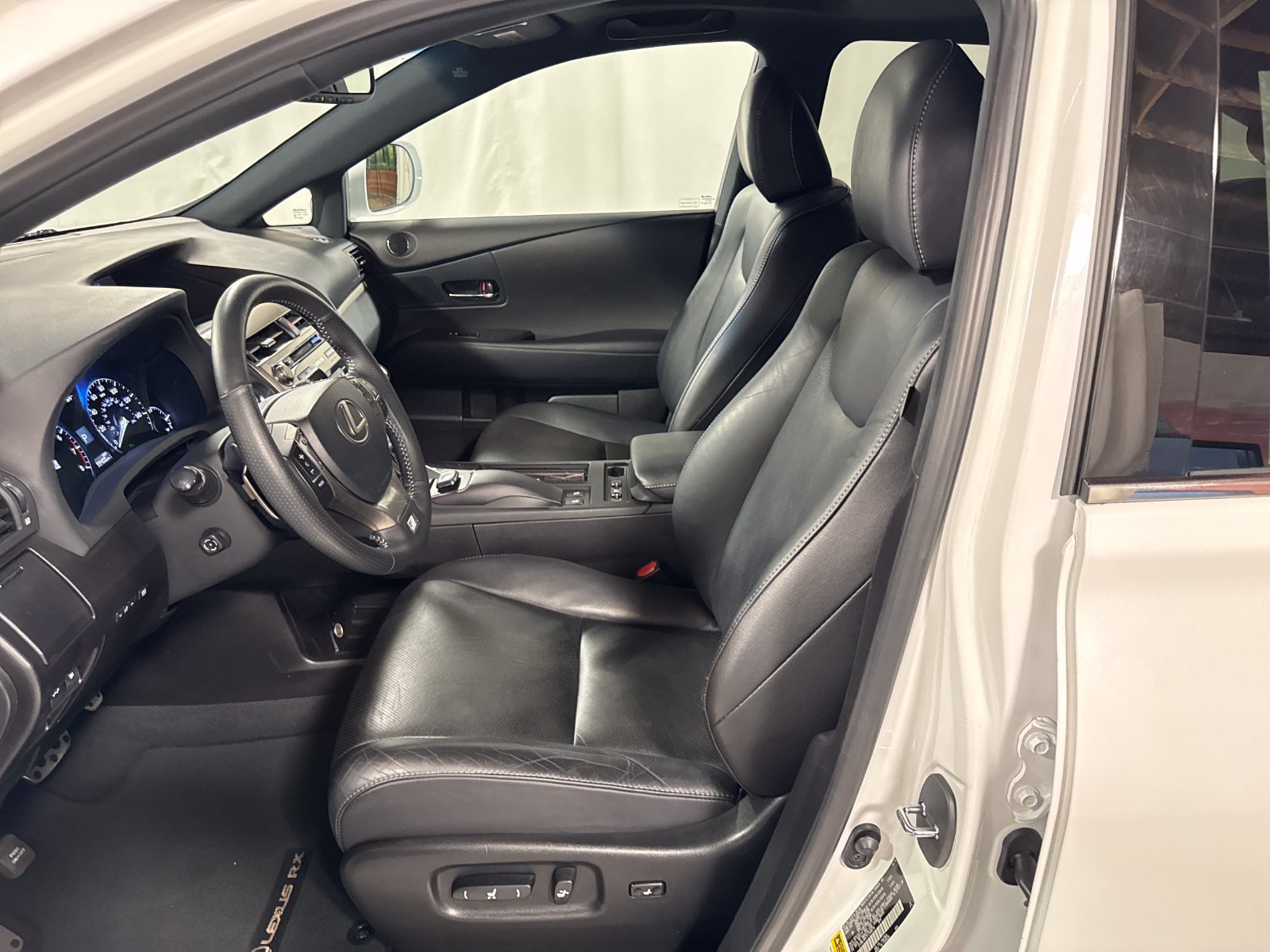 Used 2015 Lexus RX 350 F Sport w/ Navigation Package AWD/4WD image 3
