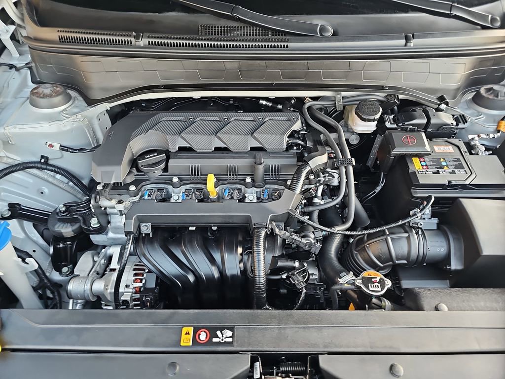 Used 2025 Hyundai Venue SEL image 22