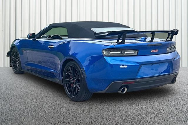 Used 2018 Chevrolet Camaro SS RWD image 11