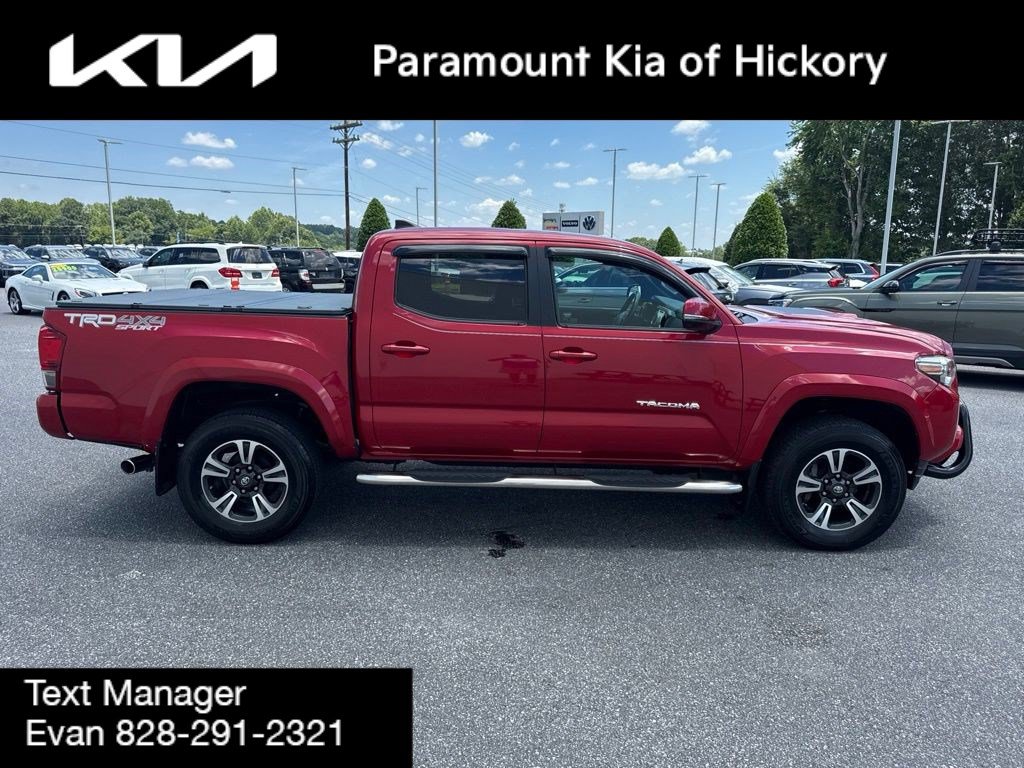 Used 2016 Toyota Tacoma TRD Sport w/ Towing Package AWD/4WD image 8