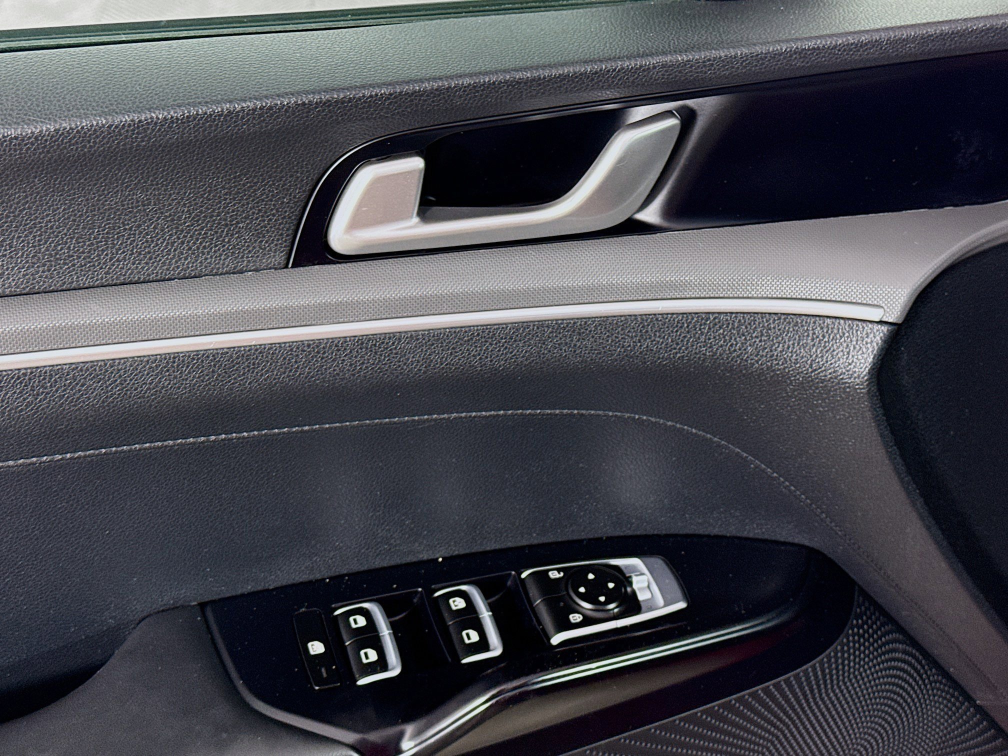 Used 2021 Kia K5 LX image 23