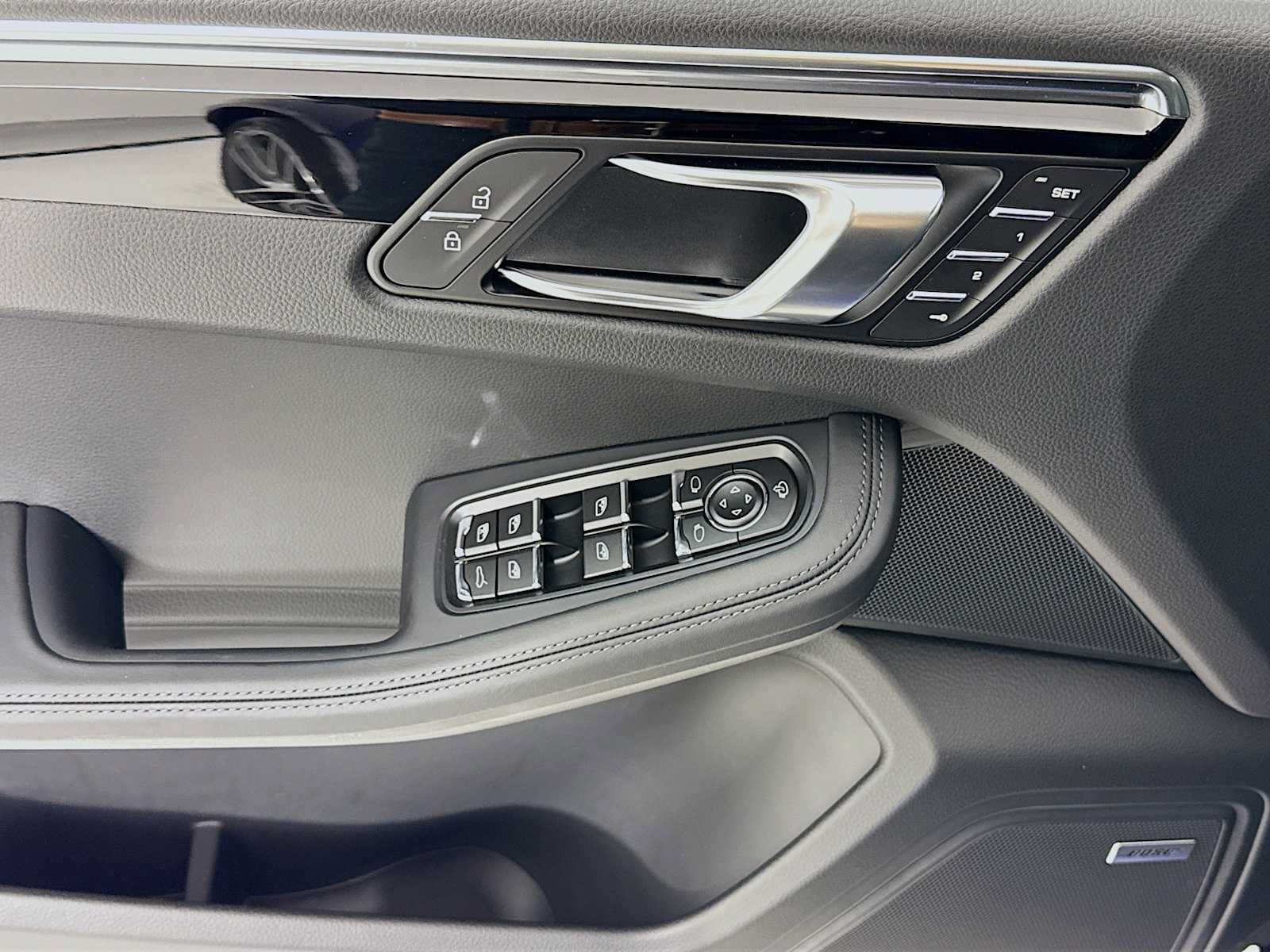 New 2026 Porsche Macan AWD/4WD image 11