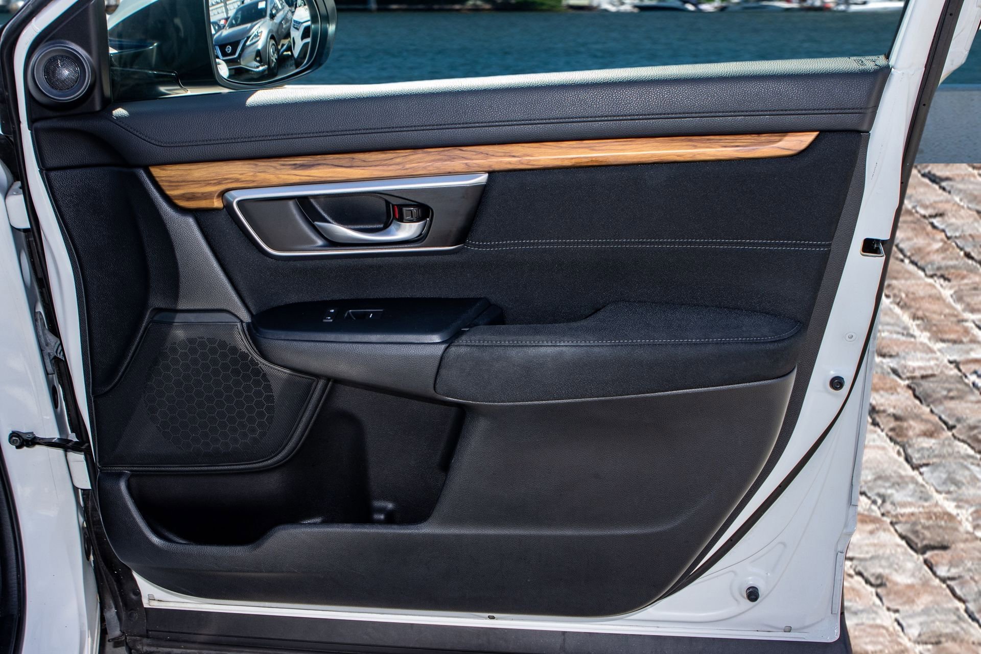 Used 2022 Honda CR-V EX image 16