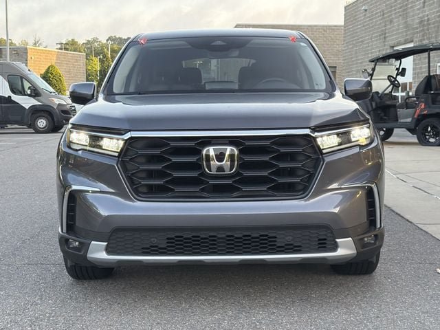 Used 2025 Honda Pilot EX-L image 6