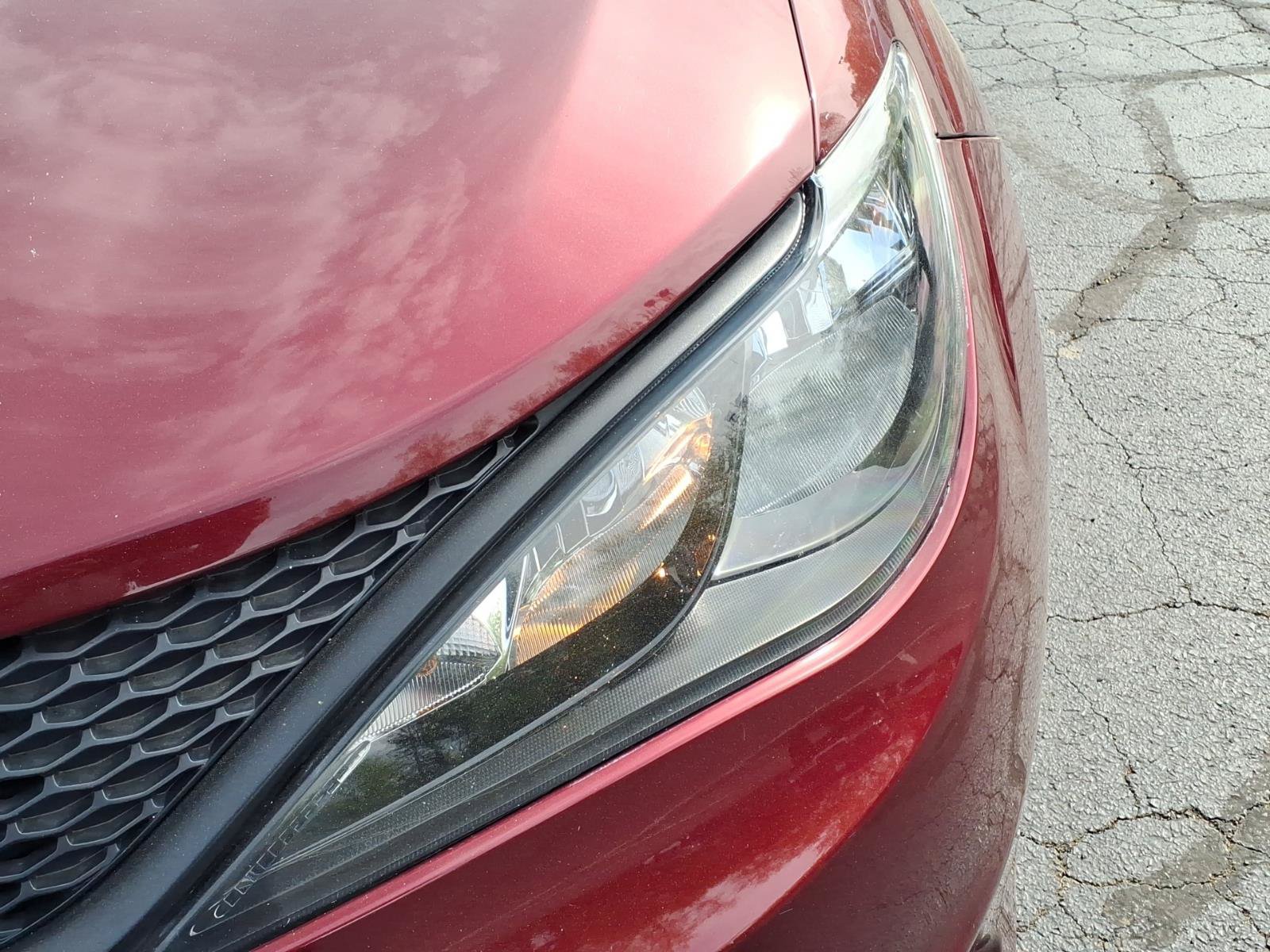 Certified 2022 Chrysler Voyager LX FWD image 12