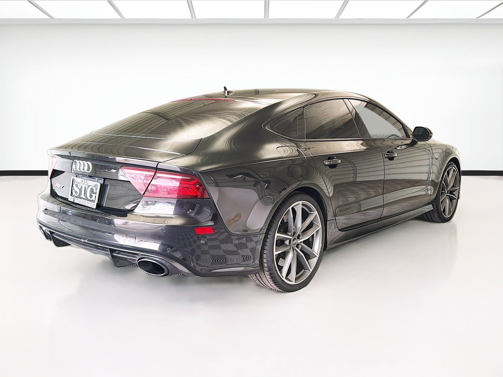 Used 2017 Audi RS 7 Performance w/ Driver Assistance Package AWD/4WD image 4