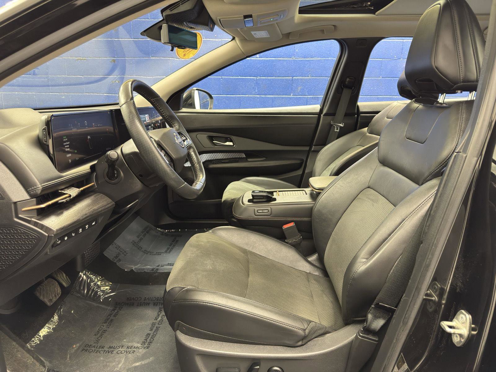 Used 2023 Nissan Ariya FWD image 15