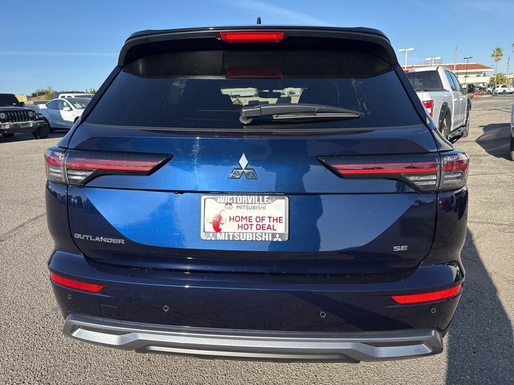 New 2026 Mitsubishi Outlander SE FWD image 6