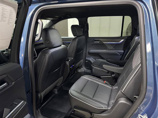 Certified 2026 GMC Acadia Denali w/ Super Cruise Package AWD/4WD image 13