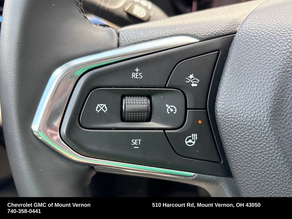 Used 2025 Chevrolet Trax LT w/ LT Convenience Package FWD image 32