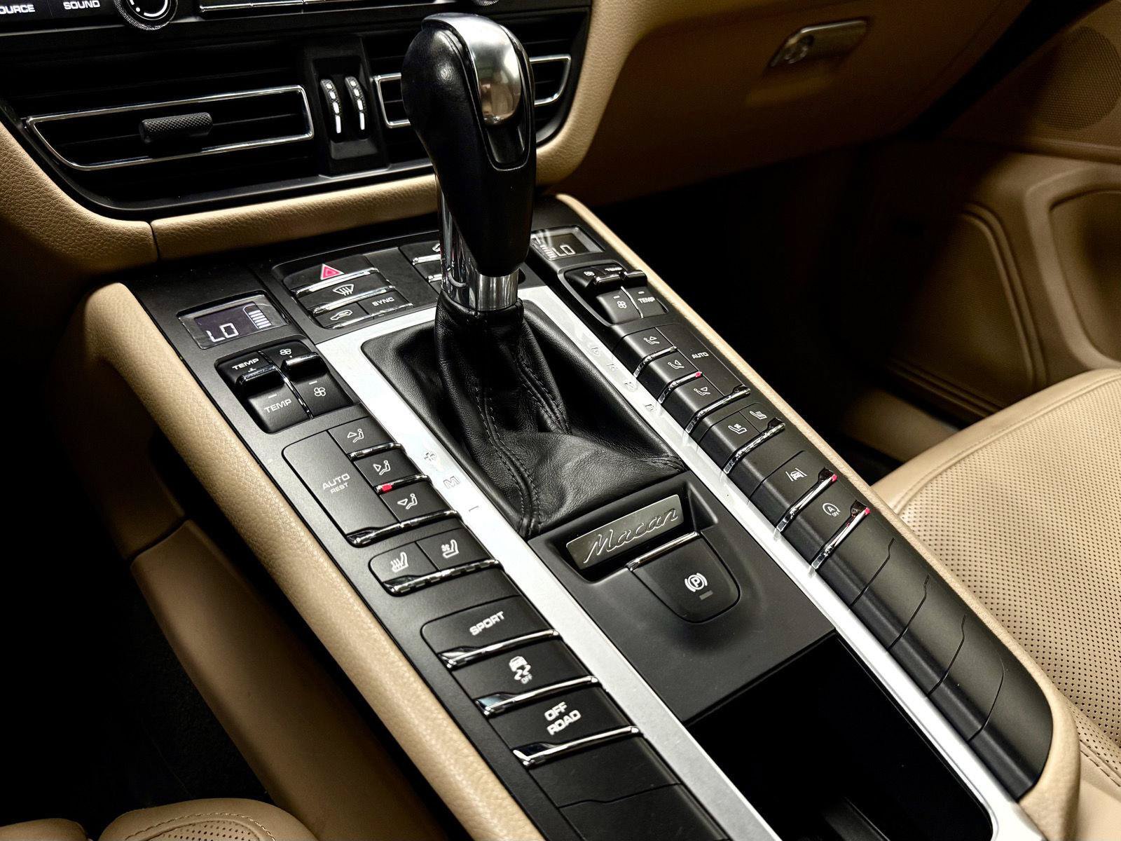 Used 2021 Porsche Macan S w/ Premium Package Plus AWD/4WD image 27
