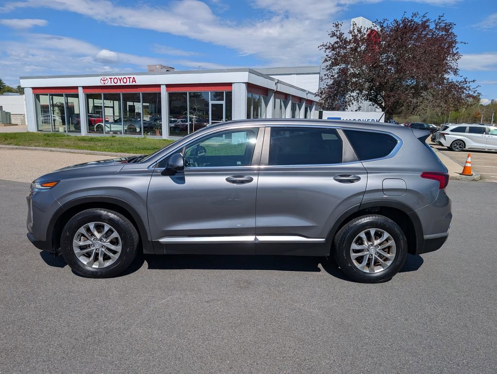 Used 2019 Hyundai Santa Fe SE AWD/4WD image 2