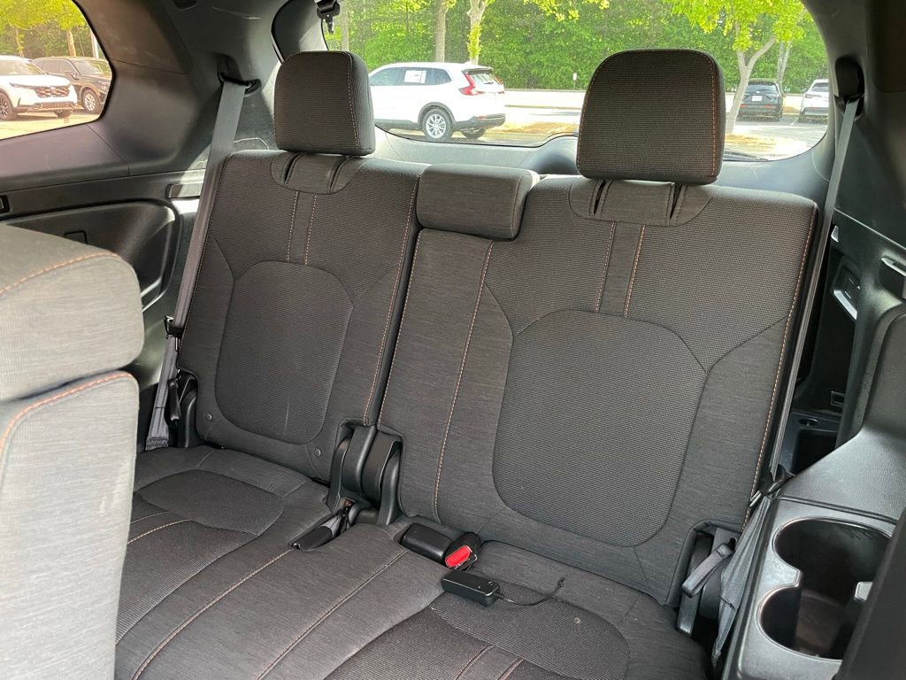 Certified 2025 Honda Pilot Sport image 41