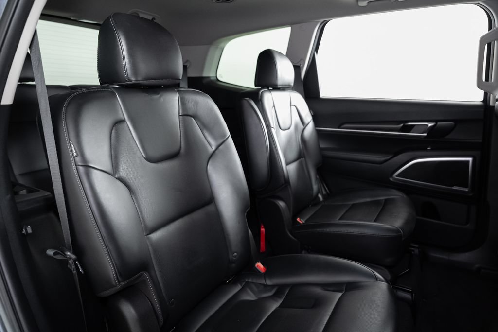 Used 2024 Kia Telluride S w/ S Sunroof Package FWD image 22