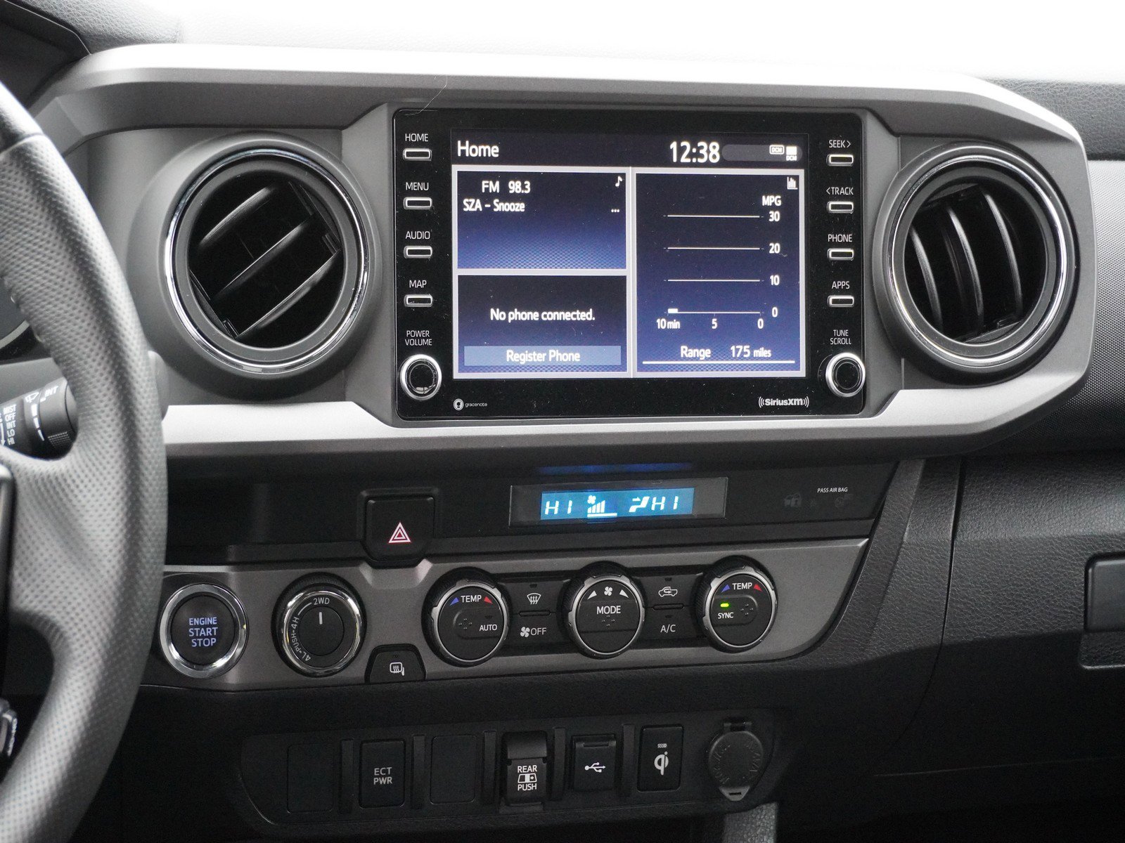 Used 2023 Toyota Tacoma TRD Off-Road image 16