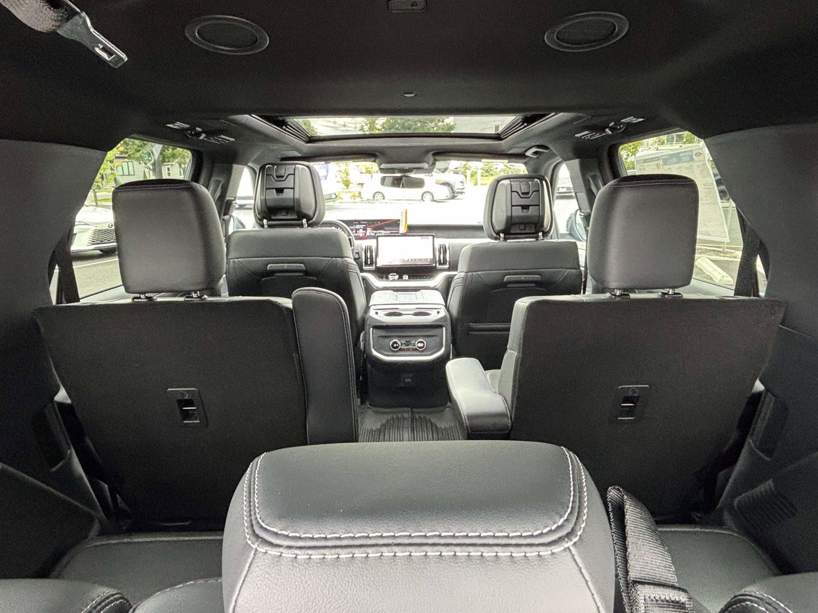New 2026 Ford Expedition Platinum w/ Stealth Performance Package AWD/4WD image 16
