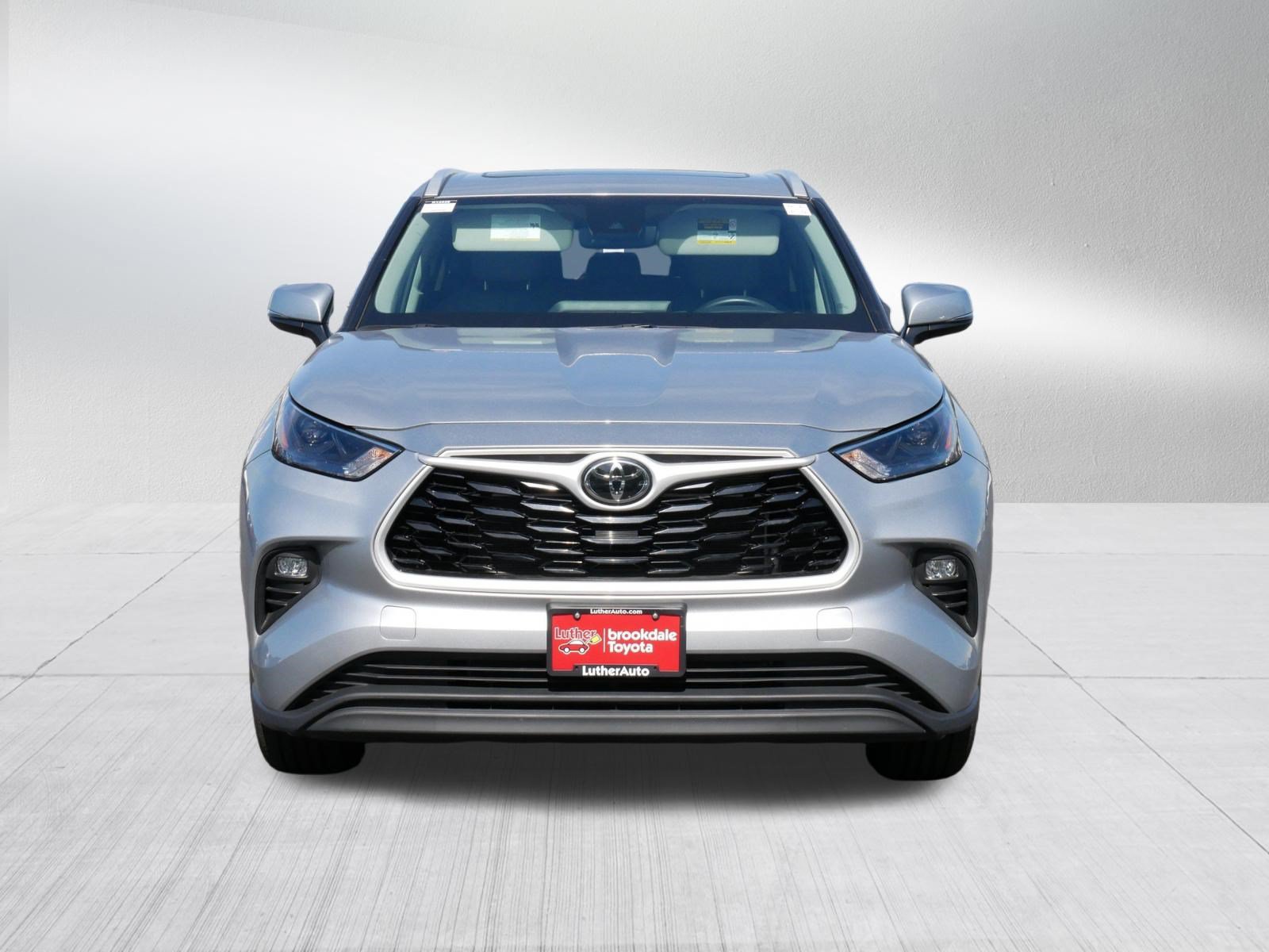 Certified 2025 Toyota Highlander XLE AWD/4WD video 2