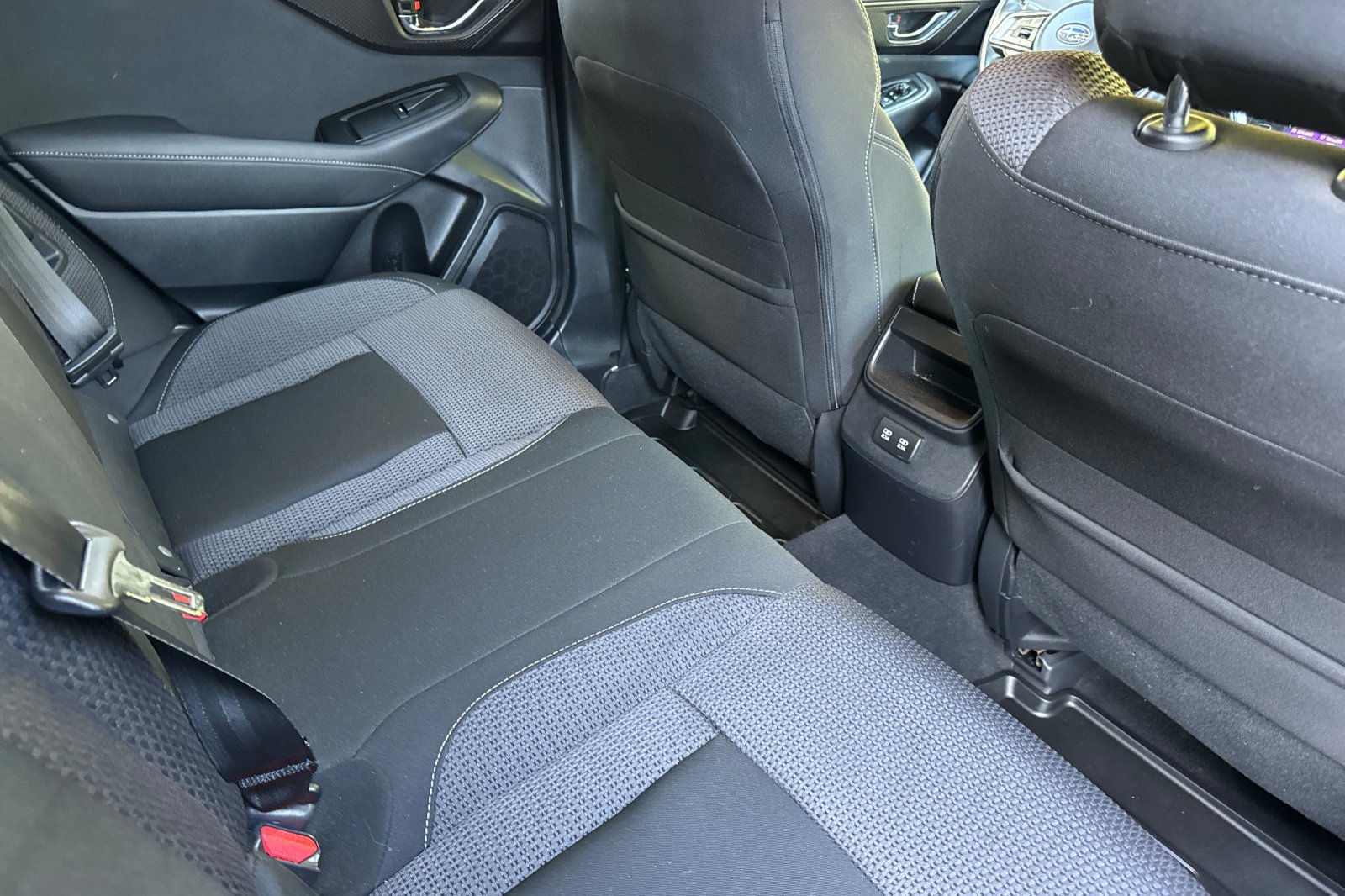 Used 2020 Subaru Outback Premium image 29