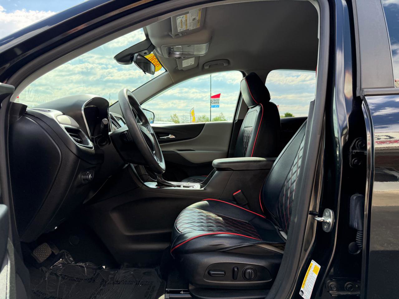 Used 2020 Chevrolet Equinox LS w/ LS Convenience Package FWD image 14