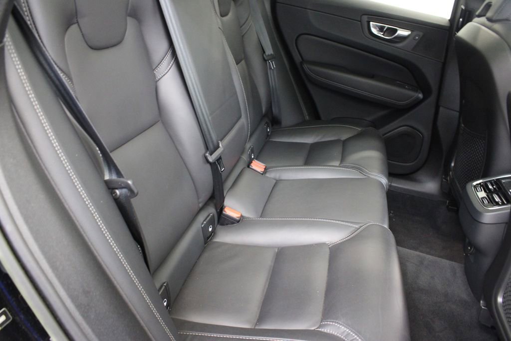Used 2023 Volvo XC60 B5 Ultimate image 21