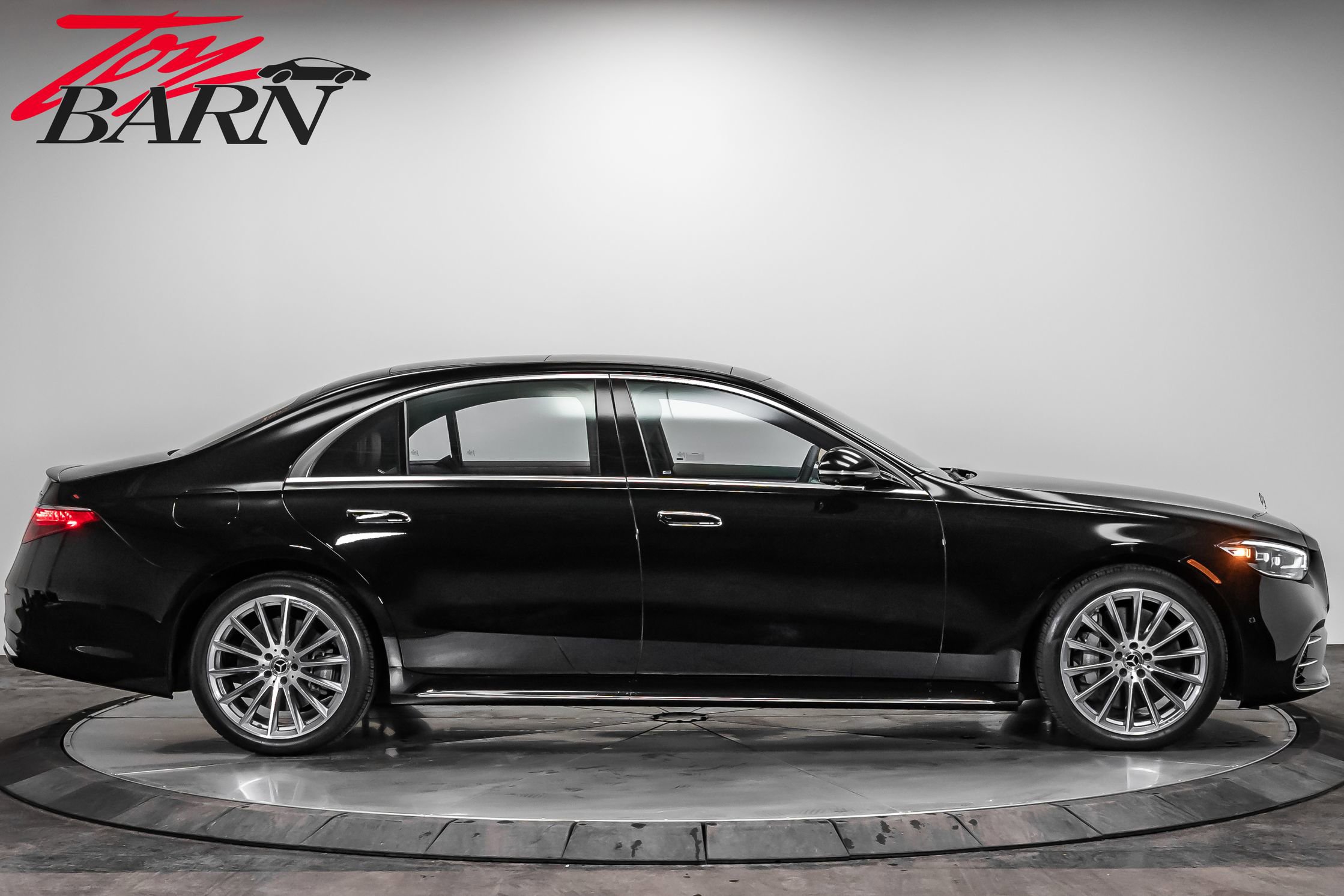 Used 2022 Mercedes-Benz S 580 4MATIC Sedan image 6