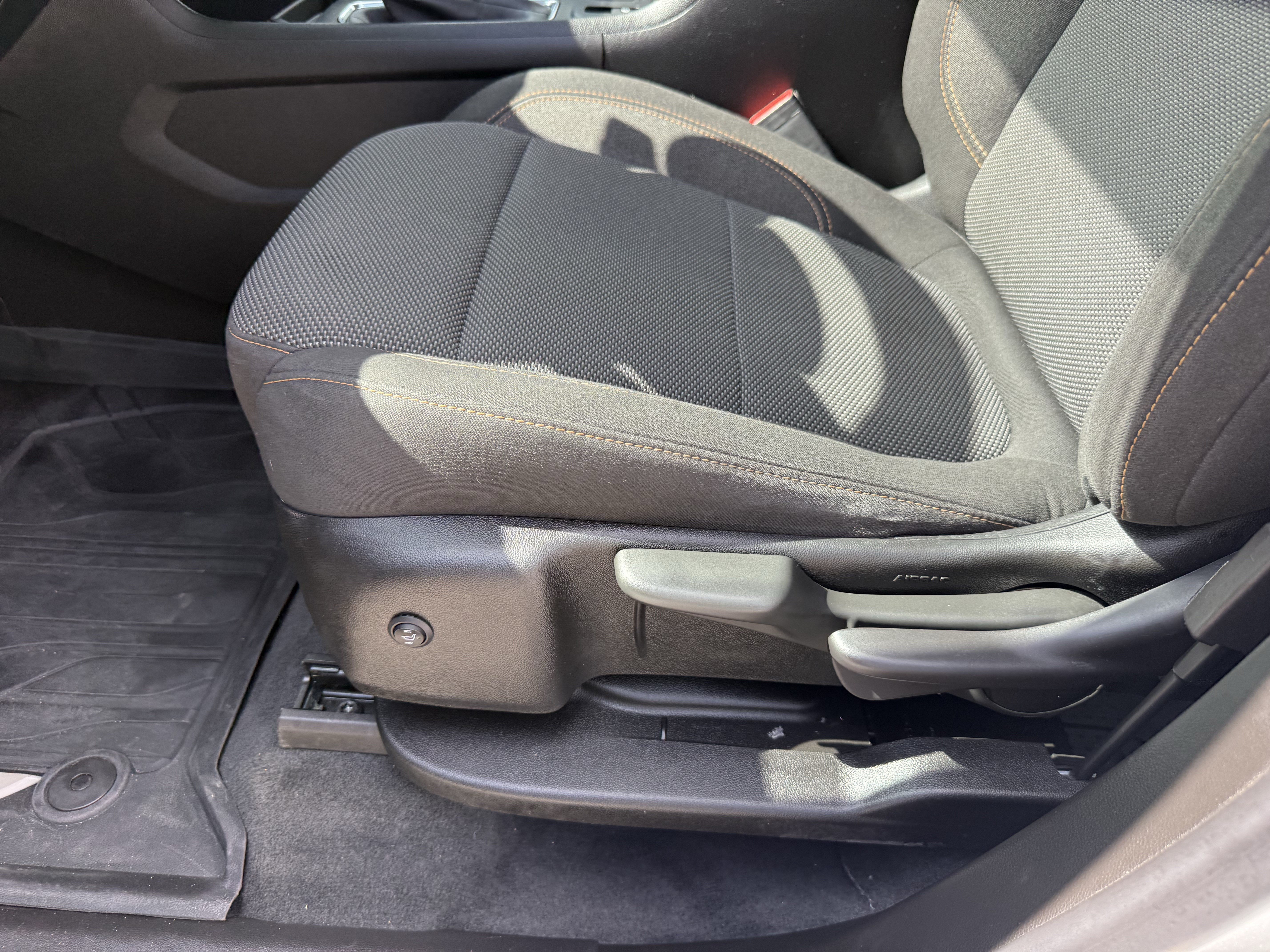 Used 2021 Chevrolet Traverse LS w/ LPO, Floor Liner Package FWD image 29
