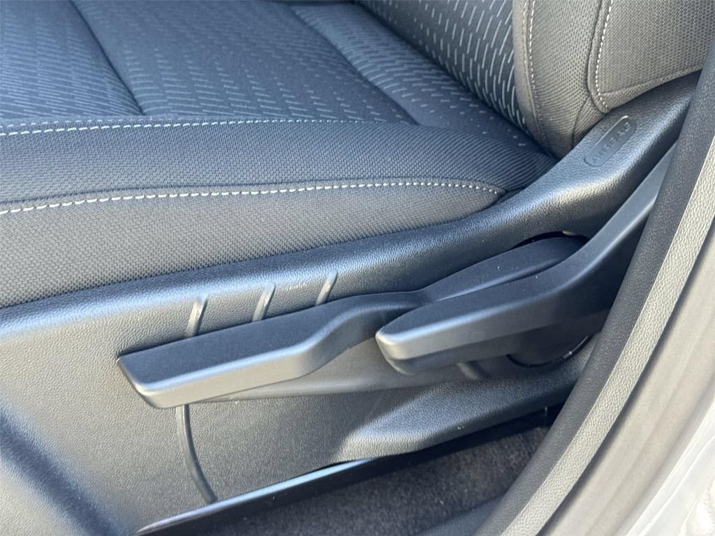 New 2026 Chevrolet Equinox LT AWD/4WD image 23
