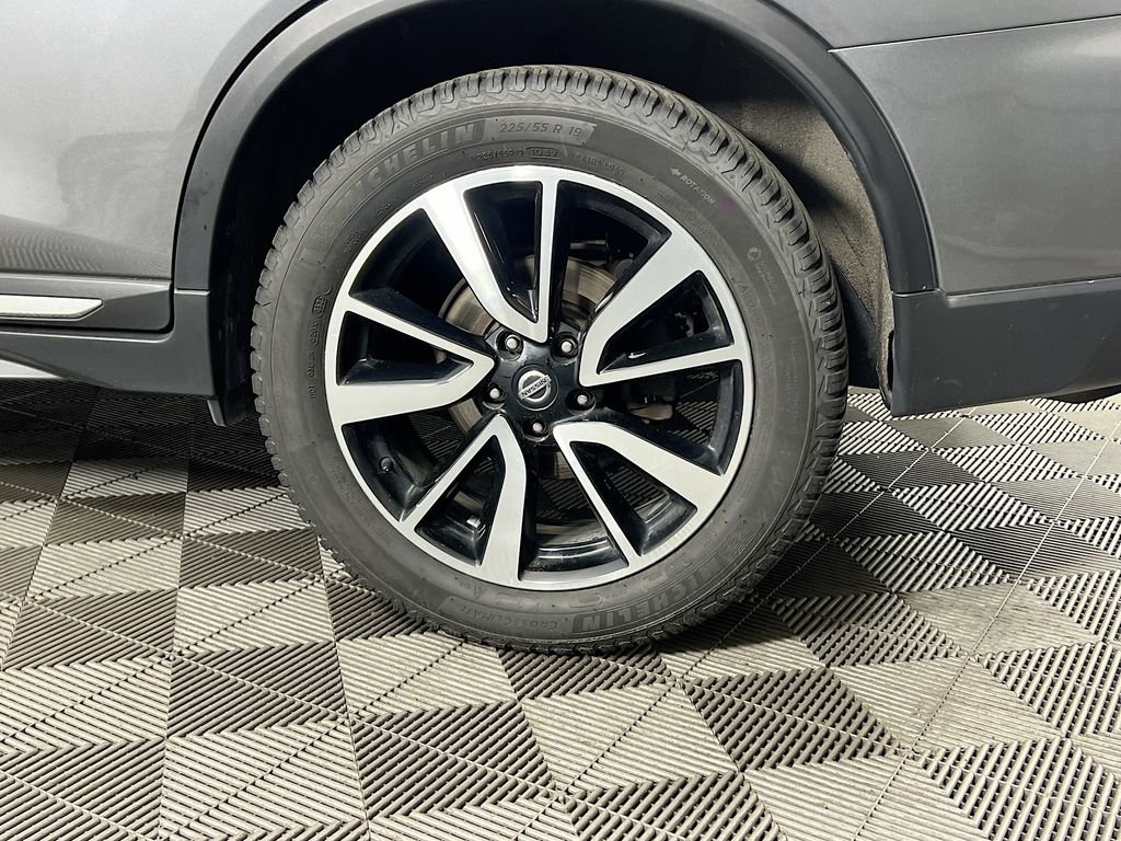 Used 2018 Nissan Rogue SL w/ Premium Package AWD/4WD image 39