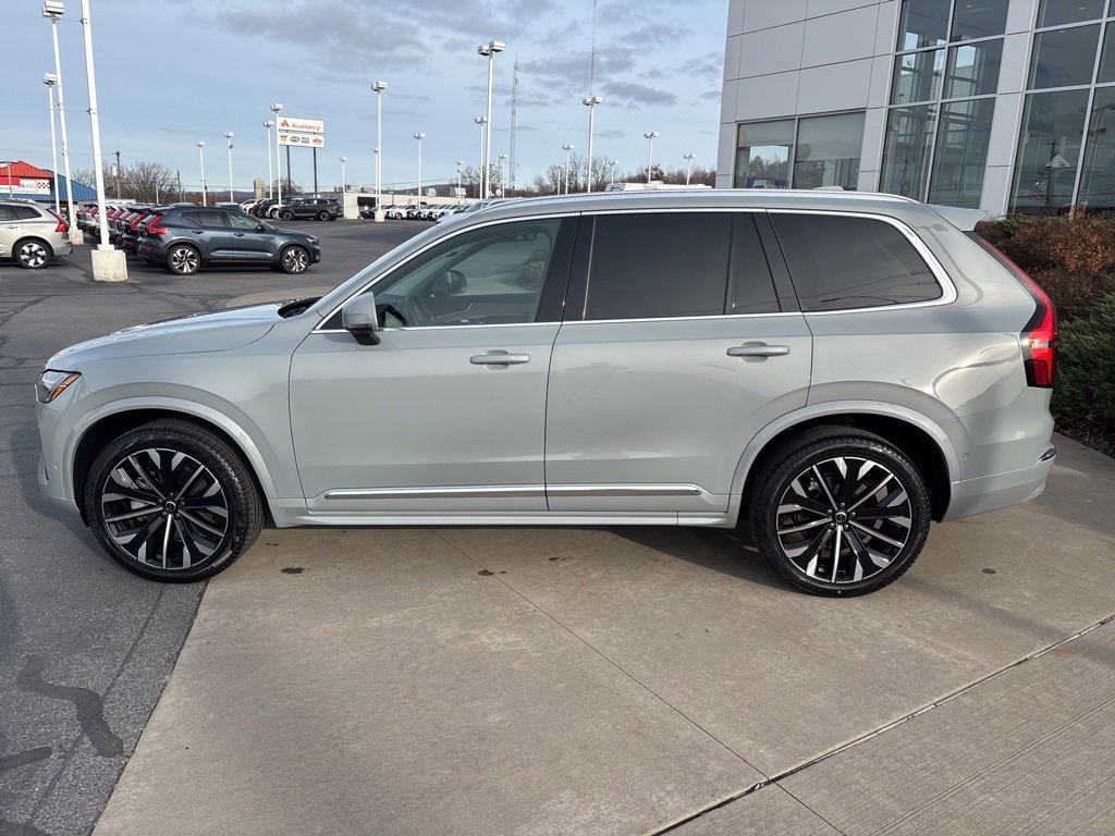 Certified 2025 Volvo XC90 B6 Plus image 10