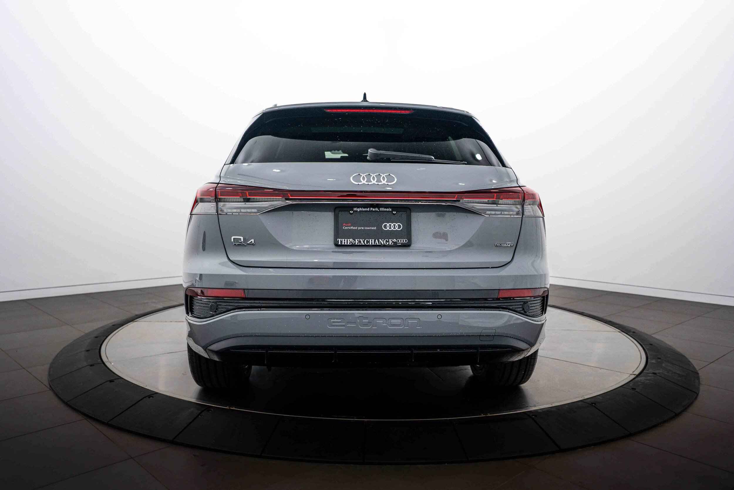 Certified 2023 Audi Q4 e-tron Premium Plus w/ Premium Plus AWD/4WD image 21